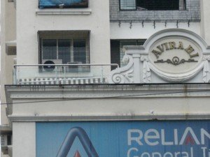 round+Glass+Studs+Film (13)