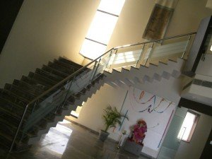 round+Glass+Studs+Film (17)