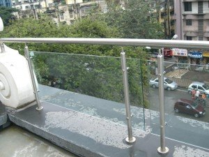 round+Glass+Studs+Film (7)